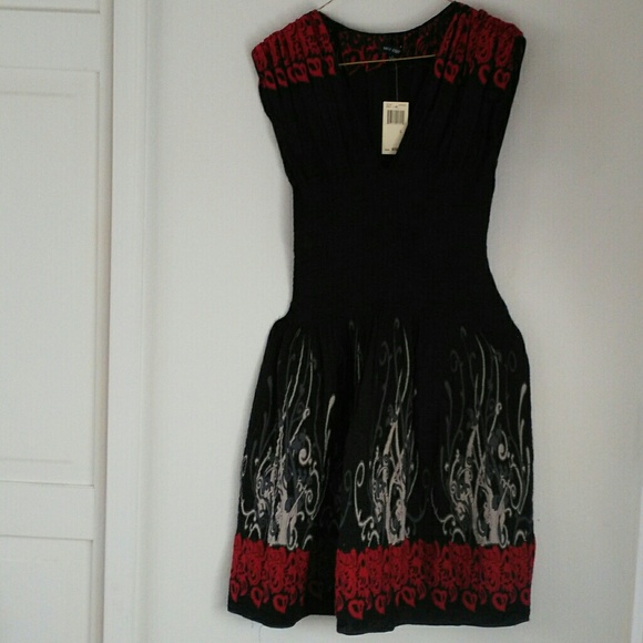 Max Edition Dresses & Skirts - 3/$30 Closing- Max Edition NWT Embroidered Black & Red Beauty